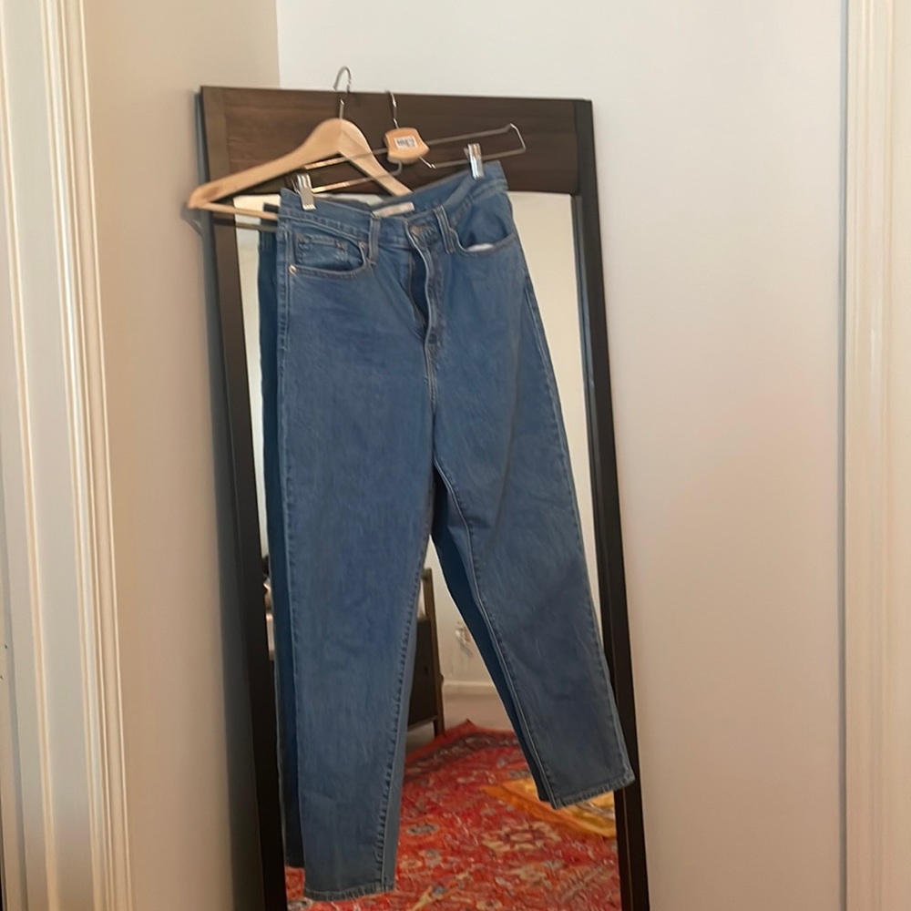 Levi’s high waisted tapered jeans skinny ankle size 28